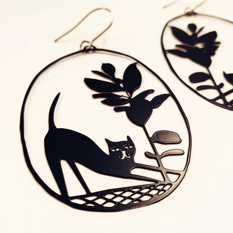 Pickles Cat Earrings Black