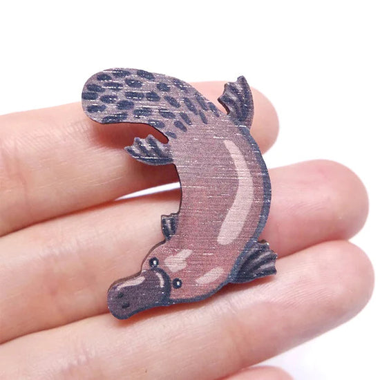 Load image into Gallery viewer, Platypus Brooch Pixie Nut
