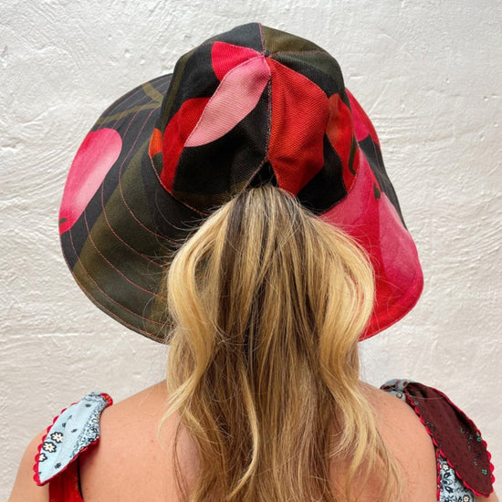 Load image into Gallery viewer, Stella Sun Hat Cherries
